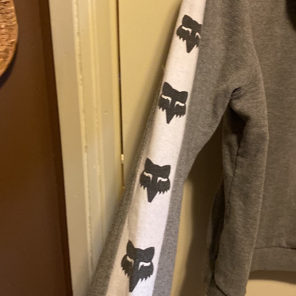 Fox sweater - Picture 3 of 4